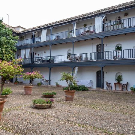 Apartamento En Monumento Historico Nacional Corral Del Conde-Duque De Olivares Sevilla Bagian luar foto