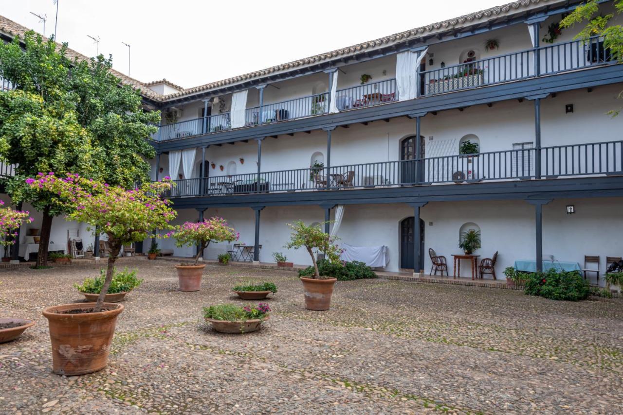 Apartamento En Monumento Historico Nacional Corral Del Conde-Duque De Olivares Sevilla Bagian luar foto